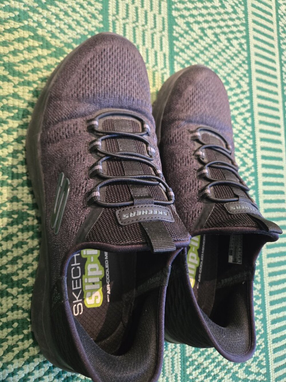 Skechers slip ins slip on tennis shoes sneakers men 7.5 us 6.5 uk as new
